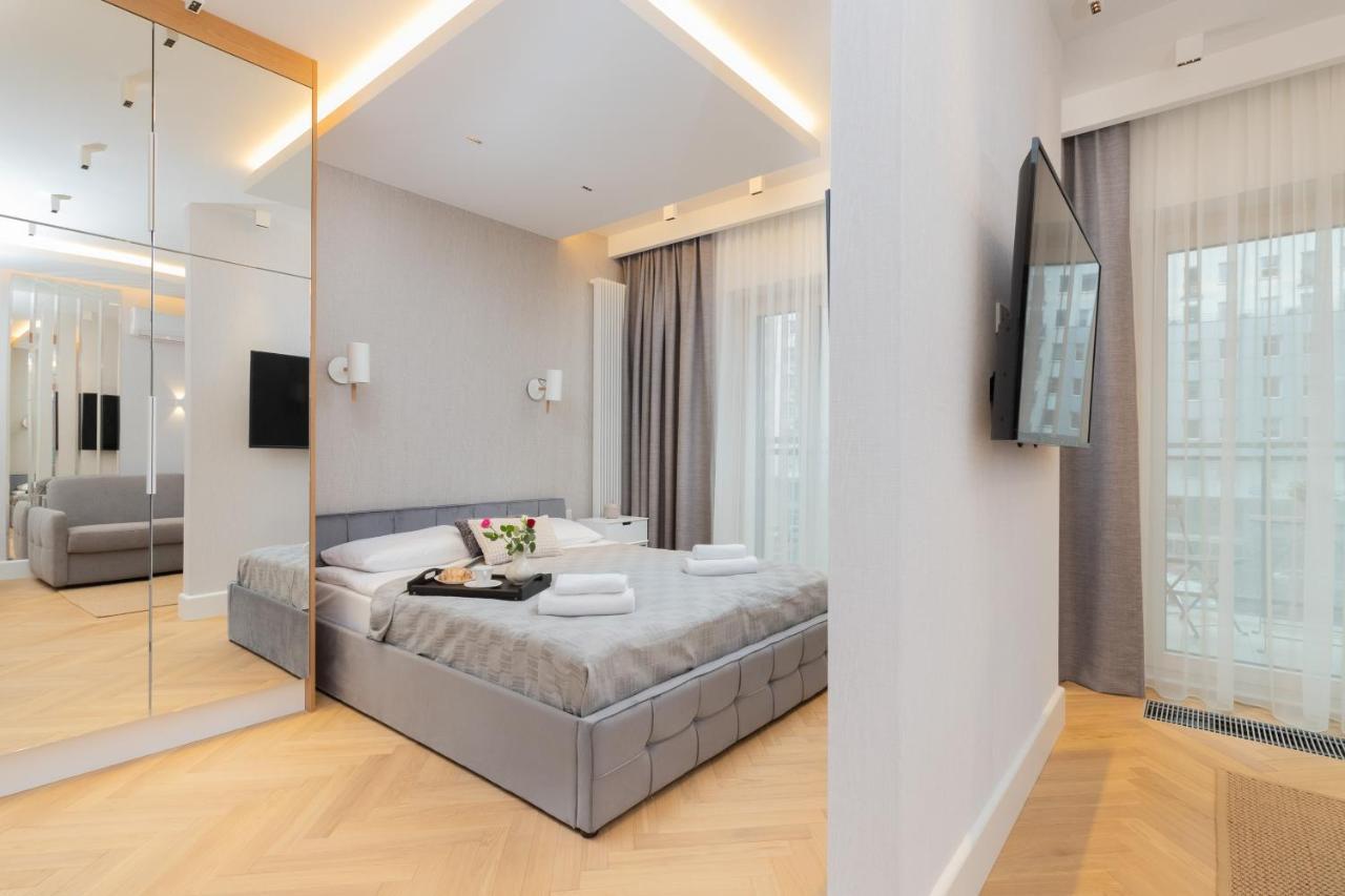Mennica Residence - City Center Apartments By Noclegi Renters Варшава Экстерьер фото