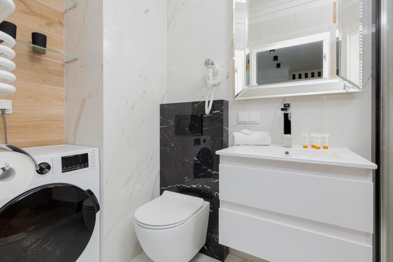 Mennica Residence - City Center Apartments By Noclegi Renters Варшава Экстерьер фото